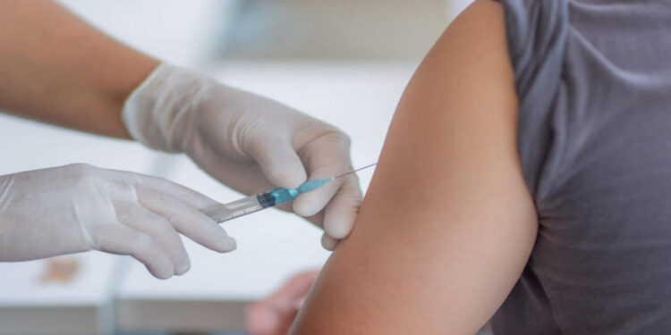 महाराष्ट्राचा सलग दुसऱ्या दिवशी लसीकरणाचा विक्रमी उच्चांक