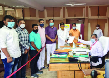 नंदुरबार येथे भाजपाचे १२ आमदारांचे निलंबन मागे घेण्याच्या मागणी