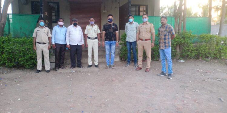 नंदुरबार येथे कोरोना नियमांचे उल्लंघन करणारे हॉटेल केले सील