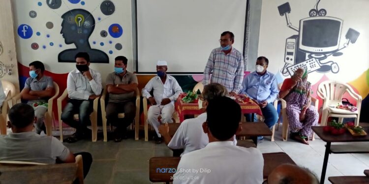 शहीद शिरीषकुमार फाऊंडेशनतर्फे वर्धापन दिनानिमित्त १०० गरजू विद्यार्थ्यांना शैक्षणिक साहित्य वाटप