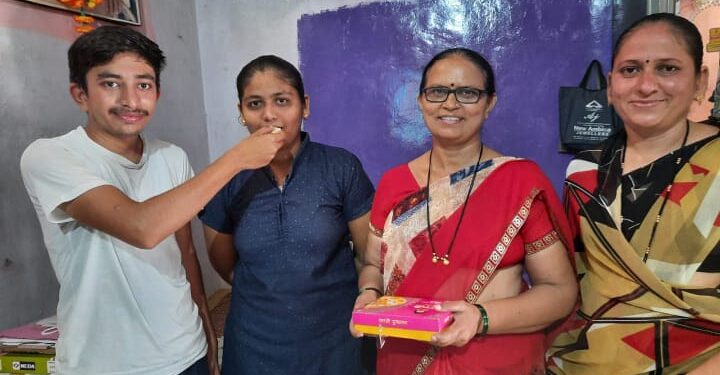 विखरण विद्यालयात दहावीच्या परीक्षेत पुनम साळुंके प्रथम