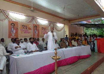 तळोदा शिवसेनेतर्फे ९५१ कुटुंबियांना संसारोपयोगी साहित्याचे वाटप