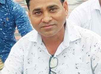 नंदुरबार येथे भरधाव वेगातील पिकअपने दुचाकीला धडक दिल्याने झालेल्या अपघातात शिक्षक ठार