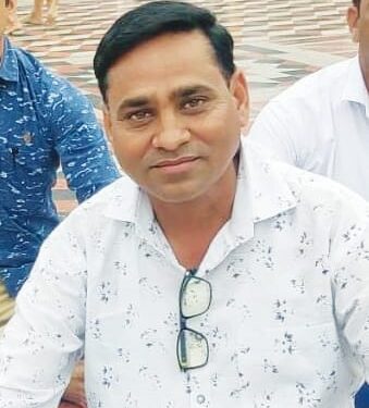 नंदुरबार येथे भरधाव वेगातील पिकअपने दुचाकीला धडक दिल्याने झालेल्या अपघातात शिक्षक ठार