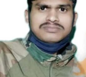 कळंंबू येथील सुपूत्र निलेश महाजन यांना गुवाहाटी येथे वीरमरण