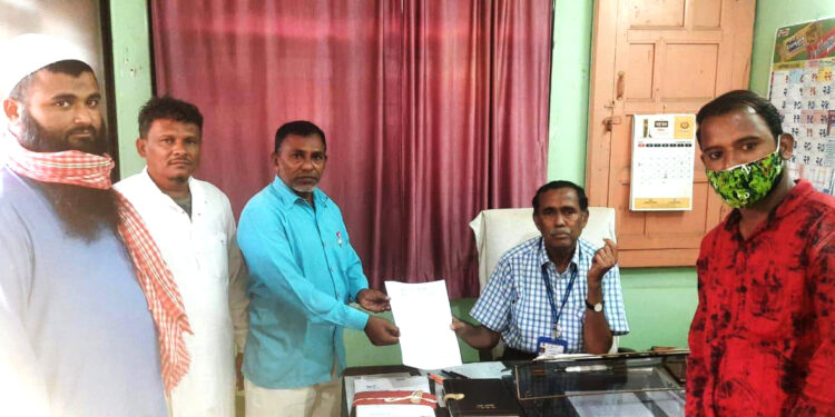 नंदुरबार शहरातील मोकाट जनावरांचा त्वरीत बंदोबस्त करण्यात यावा : नंदुरबार जिल्हा कॉंग्रेस सेवा दलाची मागणी