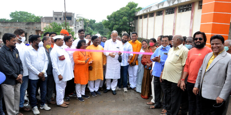 कंजरवाडा परिसरात रायलाल नगर प्रवेशद्वाराचे उद्घाटन,शहरातील विकासकामांसाठी पालिका कटीबद्ध : मा.आ.चंद्रकांत रघुवंशी