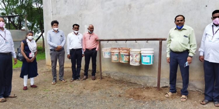 विखरण येथील श्री.आपासो.आ.ध.देवरे विद्यालयात आपत्ती व्यवस्थापनाच्या विविध उपाययोजनांचे निरीक्षण व वृक्षारोपण सोहळा उत्साहात