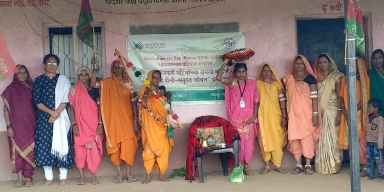 मालदा येथे महिला शेतकरी गटातील महिलांच्या पुढाकारातून आदिवासी दिन साजरा