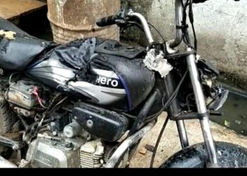 नंदुरबार येथे दोन गटात तुफान दगडफेक, दोन दुचाकी जाळण्याचा प्रयत्न, जमावाविरुद्ध दोन गुन्हे दाखल, 12 जणांना अटक