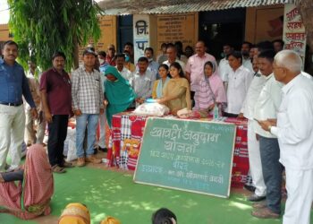 कॉंग्रेस गोरगरिबांचा विचार करणारा पक्ष: ॲड.सीमा वळवी