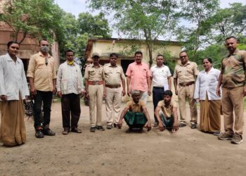 मंदाणे वनक्षेत्रात अतिक्रमण करणार्‍या दोघांना ५० हजाराच्या मुद्देमाल अटक,न्यायालयाने सुनावली ४ दिवसांची वनकोठडी