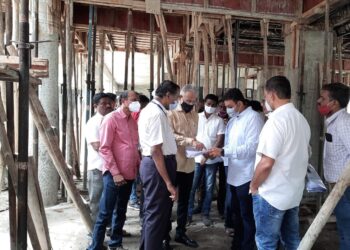 पालिका इमारत बांधकामाची माजी आ.चंद्रकांत रघुवंशीनकडून पाहणी, जून अखेरीस मुख्यमंत्र्यांच्या हस्ते लोकार्पणाचा मानस