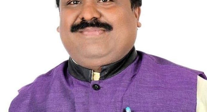 प्रवासी महासंघाच्या नंदुरबार तालुकाध्यक्षपदी महादू हिरणवाळे