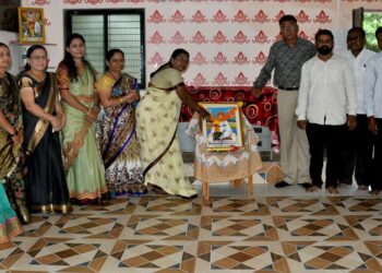 वंजारी सेवा संघातर्फे भगवान बाबाजयंती निमित्त अभिवादन