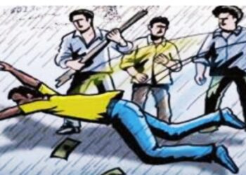 जमावाची दोघांना मारहाण, पोलीसांनी केली  सात जणांना अटक