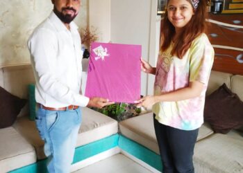 दहिंदुलेच्या ईश्वरची  ‘माझा होशील ना’ फेम सईशी भेट