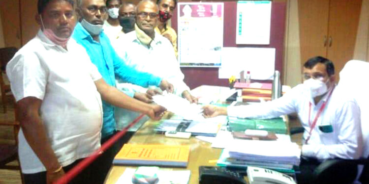 पतीने केला पत्नीचा खून; पिडीतेस न्याय द्या, नंदुरबार भोई समाज सेवा मंडळाची मागणी