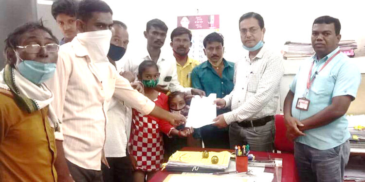 दिव्यांगांना शासकीय योजनांचा लाभ मिळावा, नंदुरबार तालुका प्रहार शेतकरी संघटनेचे निवेदन