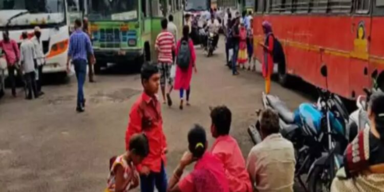 प्रवासी तिकिट तपासणी पंधरवाडा मोहिमेस प्रारंभ – मनीषा सपकाळ