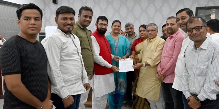 मुंबईकडे जाणाऱ्या रेल्वे गाडीला शहीद शिरीषकुमार यांचे नाव देण्यात भाजपाची मागणी