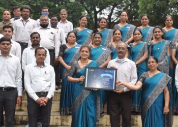 श्रॉफ हायस्कूलचा सायबर स्मार्ट स्कूल म्हणून गौरव