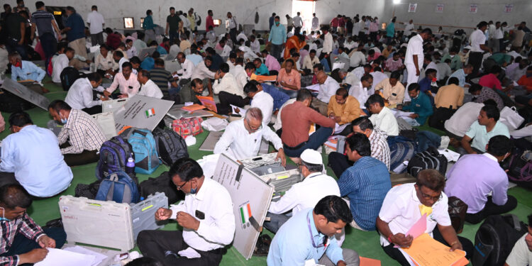 जिल्ह्यात ४५६ मतदान केंद्रांवर २ लाख ८२ हजार ३८७ मतदार बजावणार आज मतदानाचा हक्क