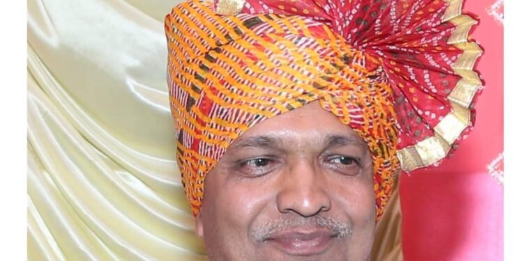 नंदुरबार शहरात मोकाट गुरांच्या झुंजीत व्यापाऱ्याचा मृत्यू , पालिका आणखी किती जणांचा बळी जाण्याची वाट पाहणार, नागरिकांचा संतप्त सवाल