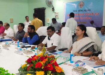 आदिवासी जिल्ह्यातील ग्रामीण भागात शासनाच्या योजना राबविण्यात यंत्रणा कमी पडतेय, पंचायत राज समितीचे प्रमुख आ.संजय रायमुलकर यांचे प्रतिपादन