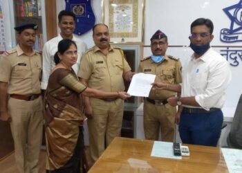 जिल्हा पोलीस दलातील २ पोलीस  हवालदारांना सहाय्यक पोलीस उप निरीक्षक पदी पदोन्नती, पोलीस अधीक्षक  पी . आर . पाटील यांची तत्परता