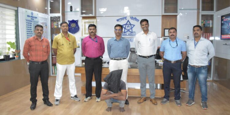 म्हसावद येथून पोलीसांच्या हातावर तुरी देत फरार झालेला आरोपीला पोलीसांनी जळगाव जिल्ह्यातून केली अटक