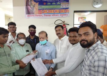 बोरद लाखापुर रस्त्यावरील नाल्यावर पूल व्हावा- पं.स.सदस्य- चंदन पवार