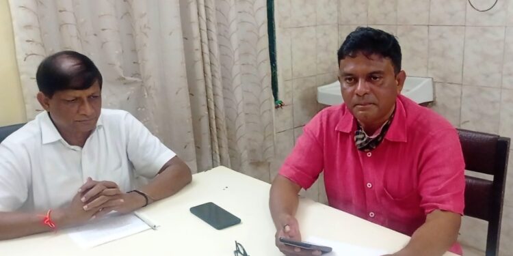 खोट्या आदिवासींना अनुसूचित जमातीचे फायदे घेण्यापासून रोखण्यासाठी पथराई येथे एक दिवसीय चर्चासत्राचे आयोजन