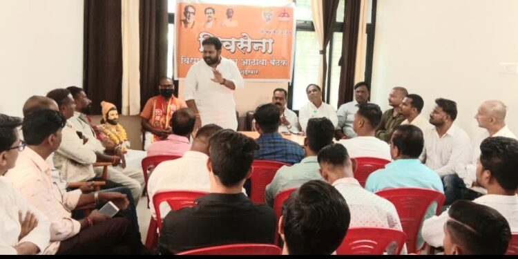 विविध राजकीय पक्षातील नेते सेनेत प्रवेश करणार: डॉ.विक्रांत मोरे