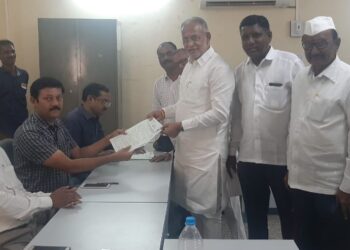 जिल्हा बँकेच्या निवडणुकीसाठी राजवर्धन कदमबांडे ,  शिरीषकुमार नाईक , चंद्रकांत रघुवंशी, राम रघुवंशी यांच्या सह ४७ जणांचे उमेदवारी अर्ज दाखल