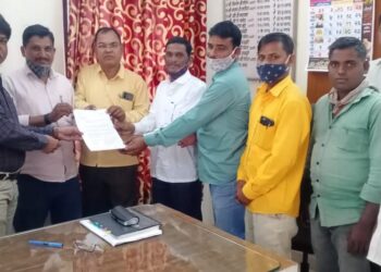 धवळीविहीर येथील आरोग्य उपकेंद्र इमारत बांधकामाची चौकशी करावी : ग्रामस्थांचे गटविकास अधिकारी यांना निवेदन