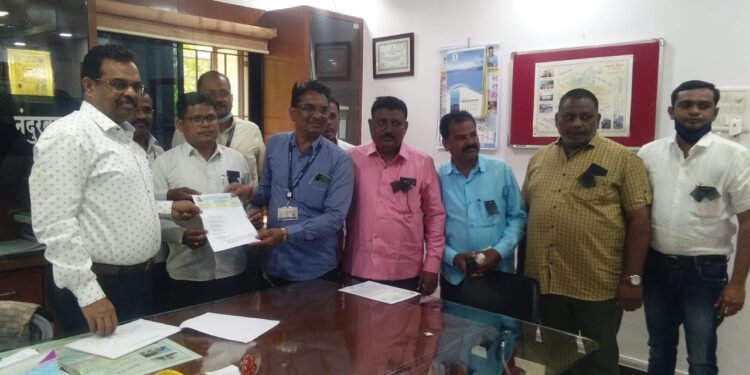 जिल्हा ग्रामसेवक संघटनेतर्फे काम बंद आंदोलन, संघटनेतर्फे प्रशासनाला देण्यात आले निवेदन