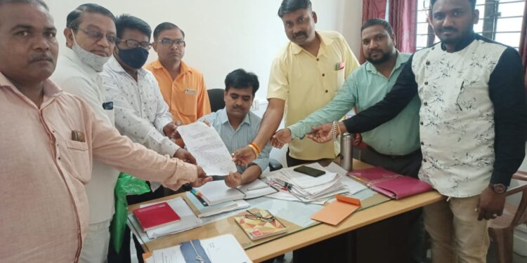 कृषि वीज कनेक्शन खंडित करू नये, तळोदा भाजपा किसान आघाडीची मागणी