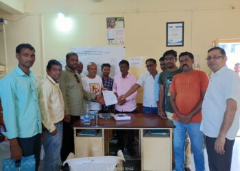 प्रकाशा येथील साथीच्या आजारांवर उपायोजना करण्याची जागरूक नागरिक मंचची निवेदनाद्वारे मागणी