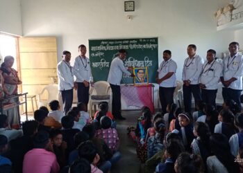 शेजवा येथील माध्यमिक विद्यालयात संविधान दिनानिमित्त विविध कार्यक्रमांचे आयोजन