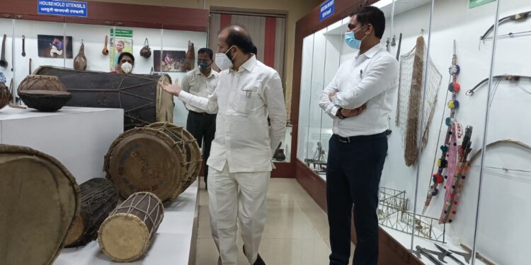 १०० कोटी रुपये खर्च करून उभारण्यात येणाऱ्या गोंडवाना संग्रहालयाचा उत्तम आराखडा तयार करा : पालकमंत्री ॲड. के. सी. पाडवी