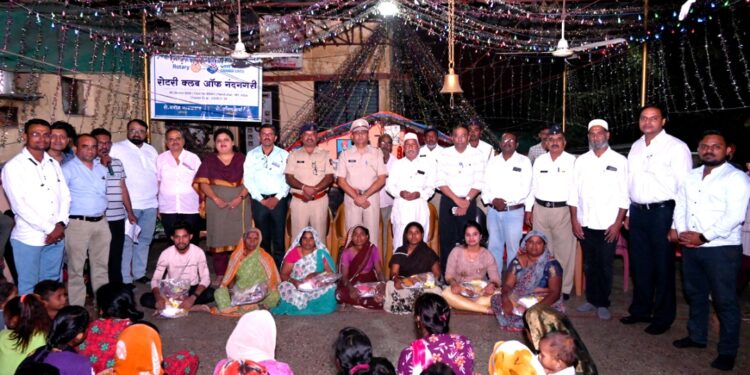 रोटरी क्लब नंदनगरीतर्फे मानवतेची दिवाळी साजरी