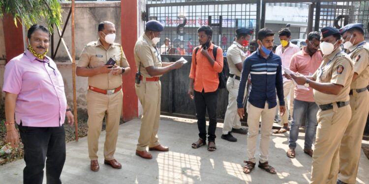 पोलीस भरतीच्या लेखी परिक्षेसाठी अडीच हजार परिक्षार्थींची दांडी