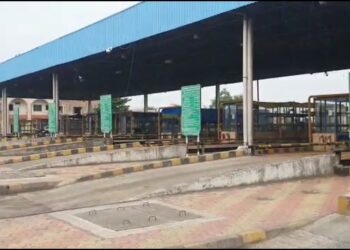 बेडकीपाडा सीमा तपासणी नाक्यावरील चार वजन काट्यात आढळून आली तफावत, वैधमापन शास्त्र विभागाने चार काटे केले सील