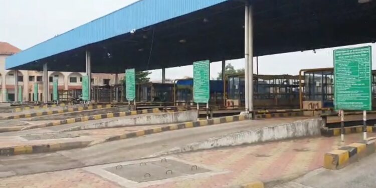 बेडकीपाडा सीमा तपासणी नाक्यावरील चार वजन काट्यात आढळून आली तफावत, वैधमापन शास्त्र विभागाने चार काटे केले सील