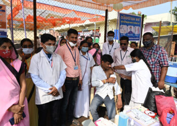 शनिमांडळ येथे शनी अमावस्येनिमित्त कोरोनाचे संकट टाळण्यासाठी मंदिर ट्रस्टने केले असे….