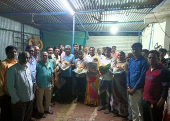 अवकाळी पावसामुळे नुकसान झालेल्या ऊसतोड कामगारांना मदतीला सरसावले अमेरीका निवासी नागरिक