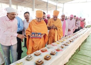 नवापूर येथे जय गुरुदेव बाबा संस्थानच्यातर्फे नशा मुक्ति व शाकाहारी संमेलन, 432 प्रकारच्या शाकाहारी पदार्थांचे प्रदर्शन