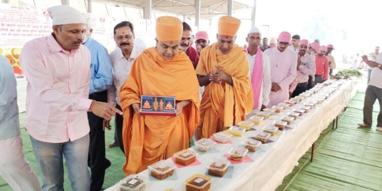 नवापूर येथे जय गुरुदेव बाबा संस्थानच्यातर्फे नशा मुक्ति व शाकाहारी संमेलन, 432 प्रकारच्या शाकाहारी पदार्थांचे प्रदर्शन