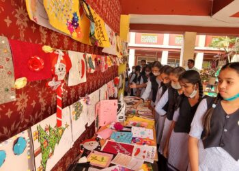 एस.ए.मिशन हायस्कूल व कनिष्ठ महाविद्यालयात नाताळ निमित्ताने विविध स्पर्धांचे आयोजन